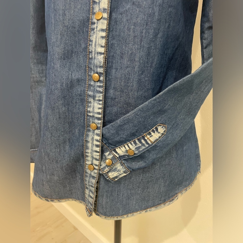 Dream Out Loud beautiful button up top SZ medium EUC 🥰 - Picture 3 of 6